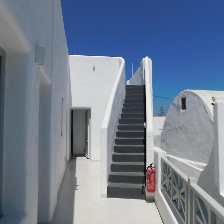 Livin Santorini - Center Rooms Santorini Island Zewnętrze zdjęcie