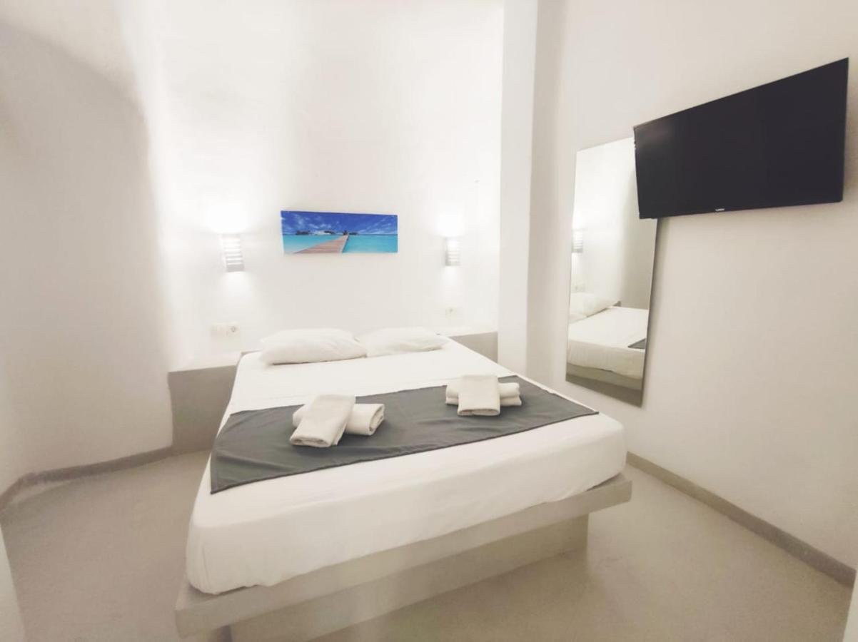 Livin Santorini - Center Rooms Santorini Island Zewnętrze zdjęcie