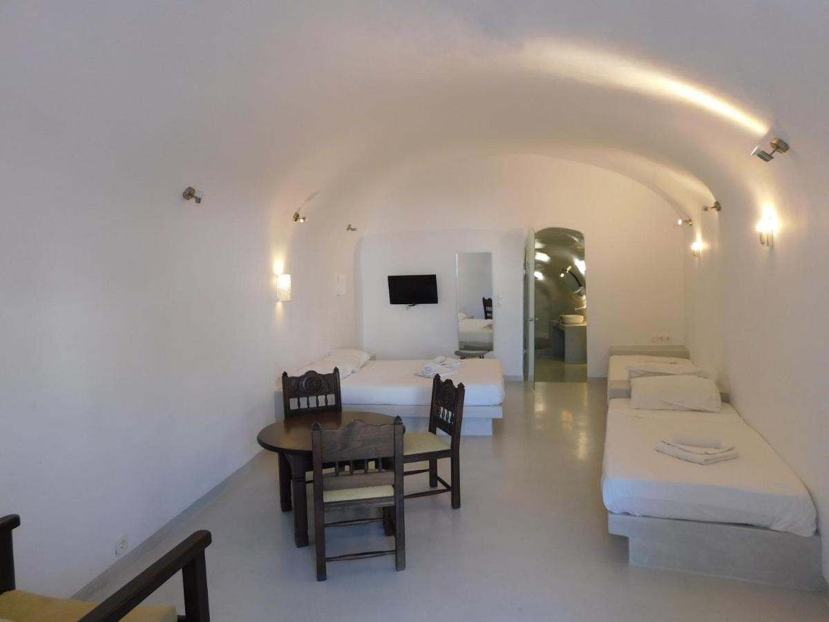Livin Santorini - Center Rooms Santorini Island Zewnętrze zdjęcie